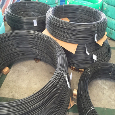 SAE1020 / SAE1045 Горячая прокатная низкоуглеродистая стальная проволока 5,5 / 6,5 мм Чёрный стальной материал