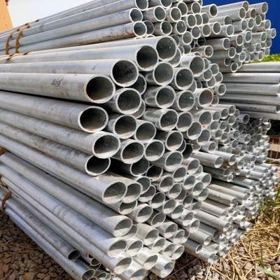 Оцинкованные трубы Q235 Q335 Ss400 Gi Steel Pre Hot DIP Оцинкованные трубы для строительства